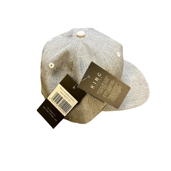 KING LONDON Grey Heathered Snapback Hat Embroidered Logo Red Brim - Picture 5 of 5